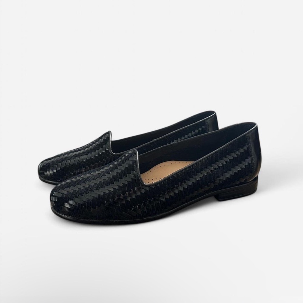 black woven trotters loafers